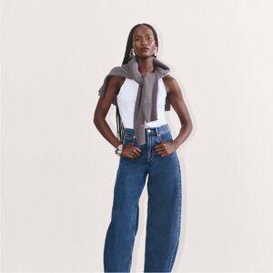 Everlane Way High Barrel Jeans Size 28R